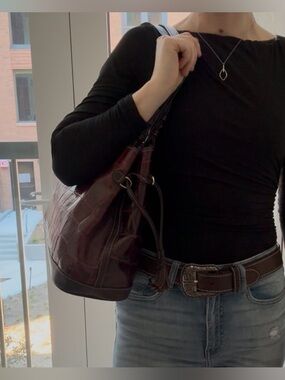 Dooney‎ & Bourke Red Croc-Embossed Shoulder Bag with matching pouch